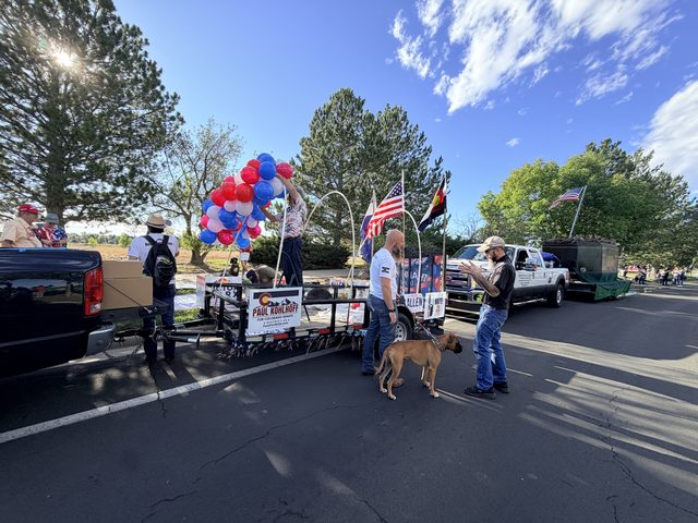 Volunteers setting up the float before step off